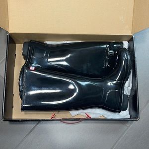 Hunter tall glossy black rain boots